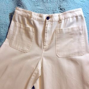 Who, What, Where white jean, wide-leg capri.